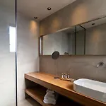Hotel Uma Ray Fira (Santorini)