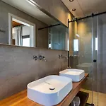 Uma Ray 3* Fira (Santorini)